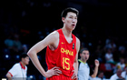 郇斯楠表現(xiàn)亮眼，12中8得16分5板，送出6大帽！