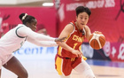 40中19，轟53+15，女籃新雙核亮眼。無張子宇，輸球夜有收獲。