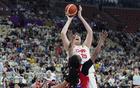 女籃大勝印尼51分，張子宇內(nèi)線稱霸，李夢接班人三分亮眼。