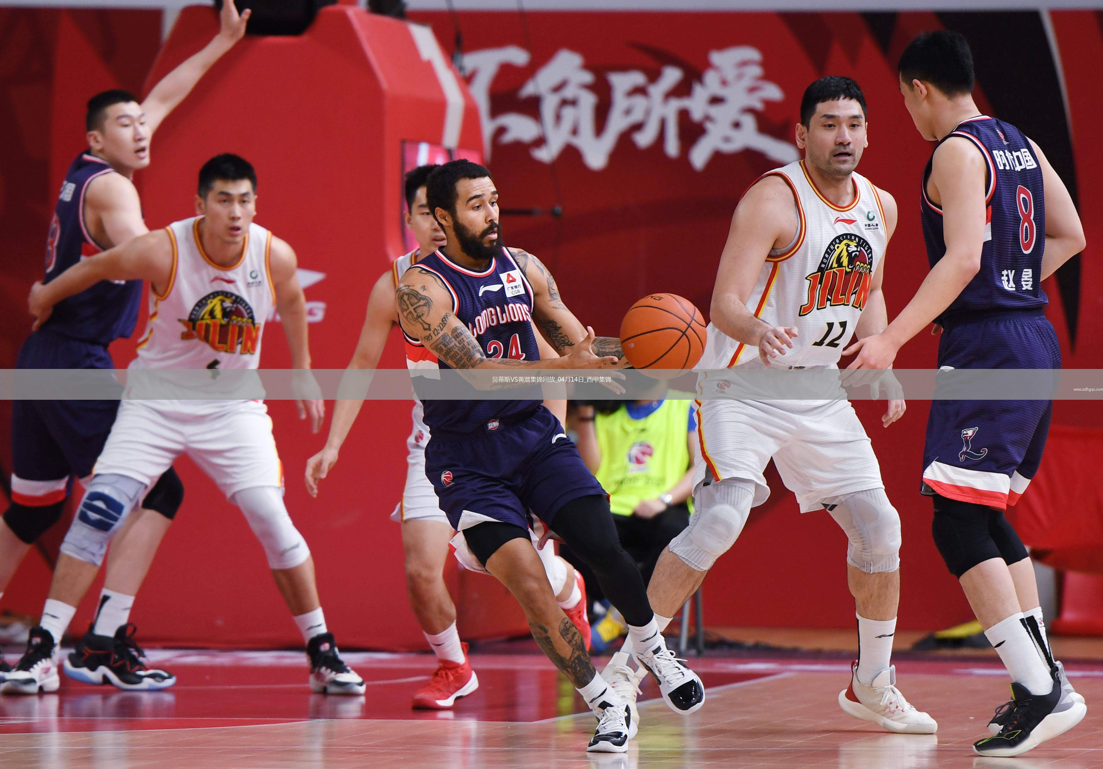 西甲-阿約澤-佩雷斯制勝比利亞雷亞爾2-1逆轉(zhuǎn)貝蒂斯